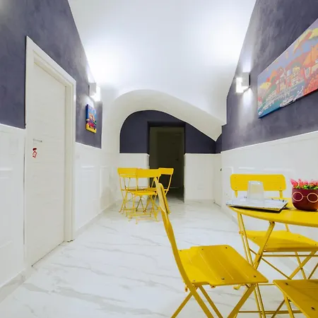 Couette-café Oasi Montesanto Naples