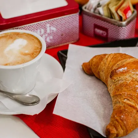 Oasi Montesanto Couette-café *