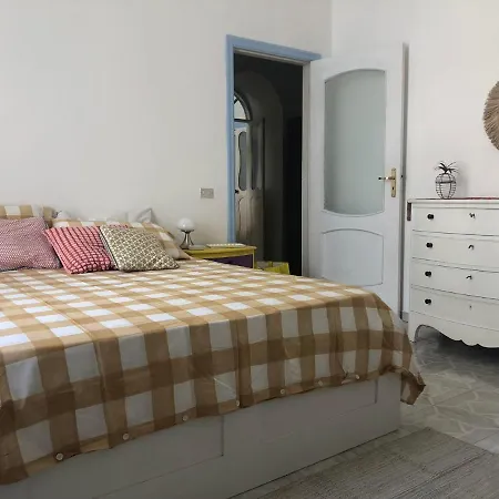 Oasi - Metro Montesanto, Centro Storico 4* Neapel